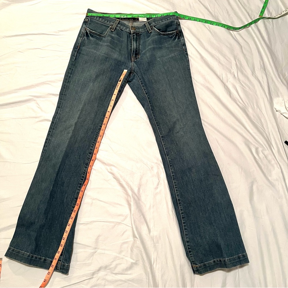 Blue Straight Leg Jeans with Classic Cut